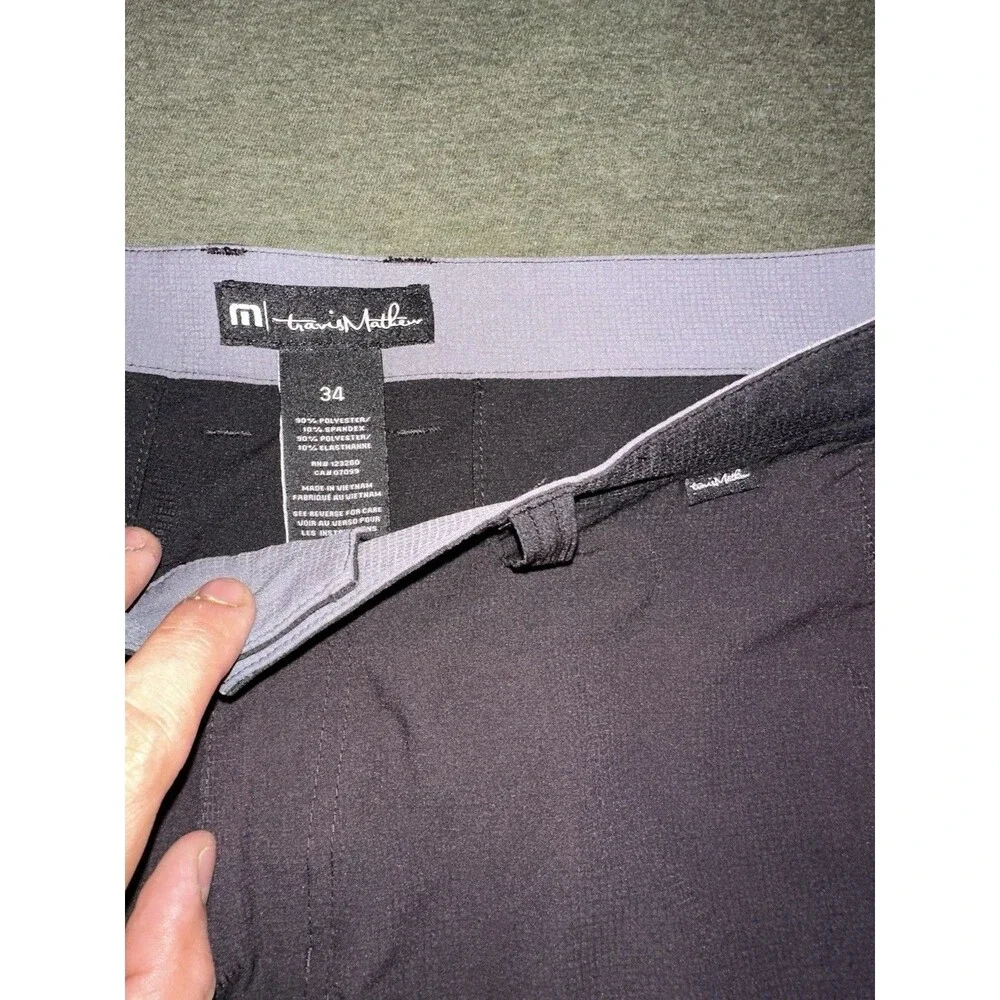 Travis Mathew Golf Shorts Mens 34 Black Performance Stretch Athletic